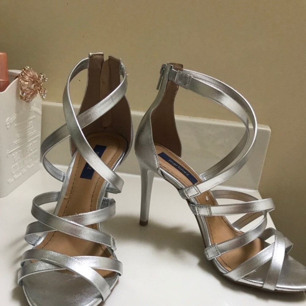 Silver high heels made in Brazil